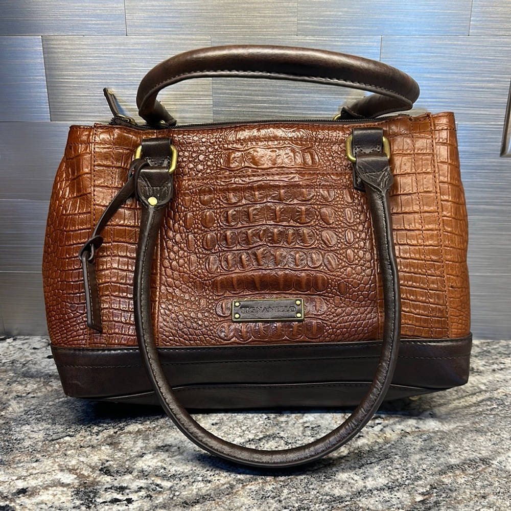 Never used TIGNANELLIO purse